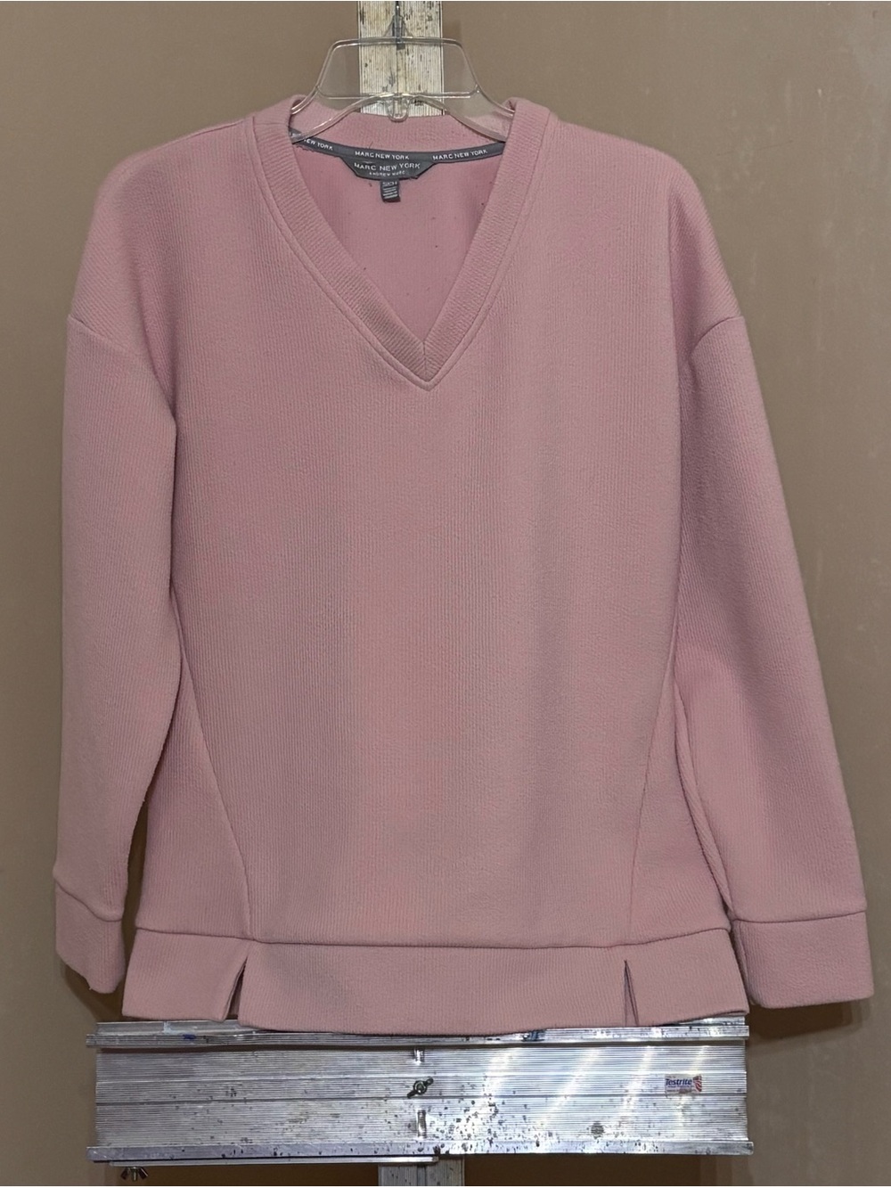Marc New York Dusty Pink Ribbed V-Neck Sweatshirt Sz Small